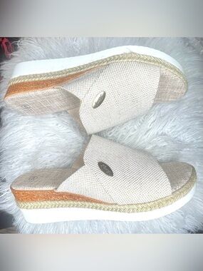 HANG TEN Women's Natural Lightweight Cream Slides Sandals